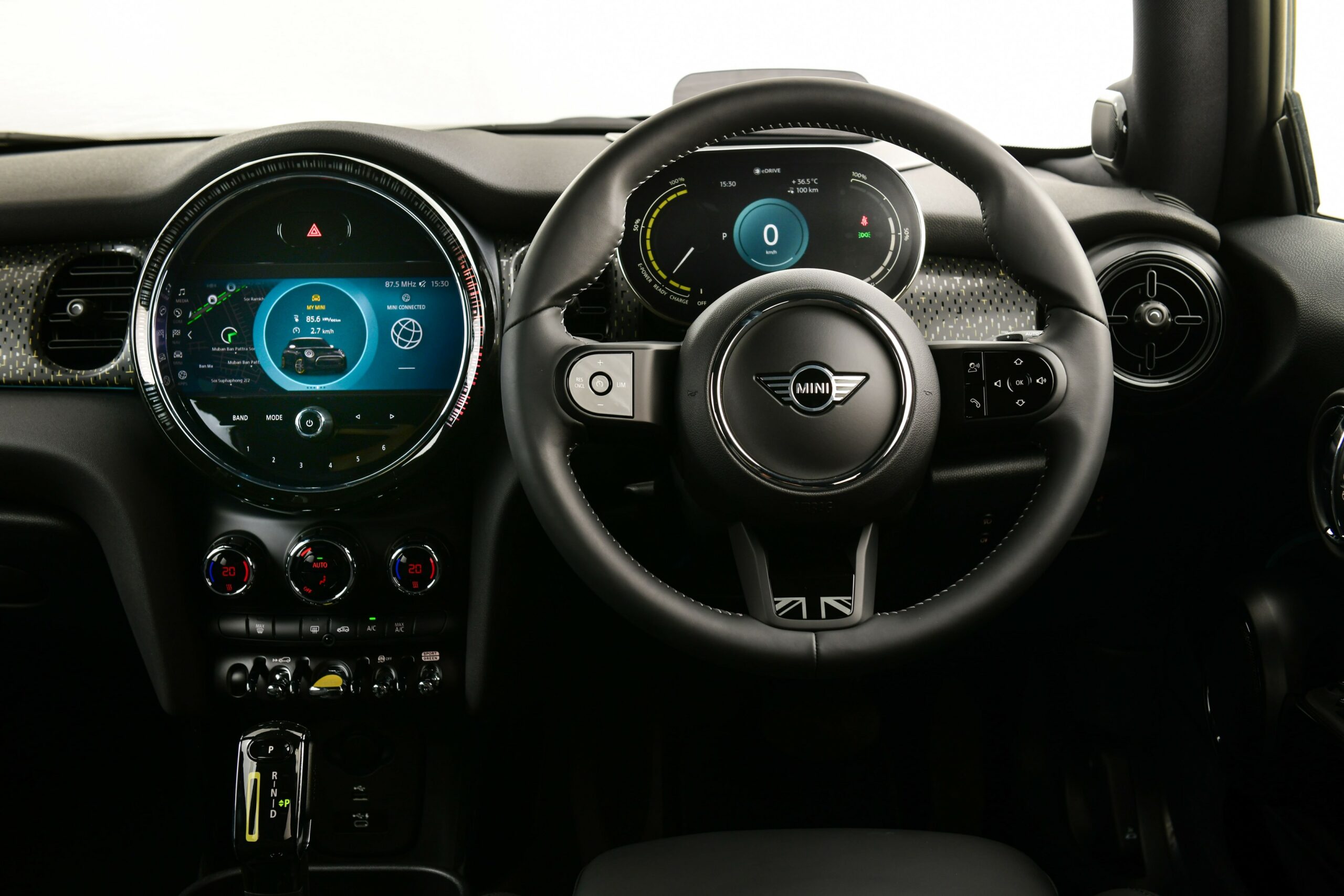 เปิดตัว "THE NEW ALL-ELECTRIC MINI" รถไฟฟ้า 100% มีอะไรน่าสนใจ ?